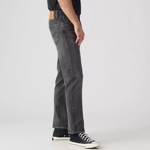 Levi’s 502 30x32 Taper Fit Men’s Jeans, Gray, Zip and Button Fly - Picture 3 of 16